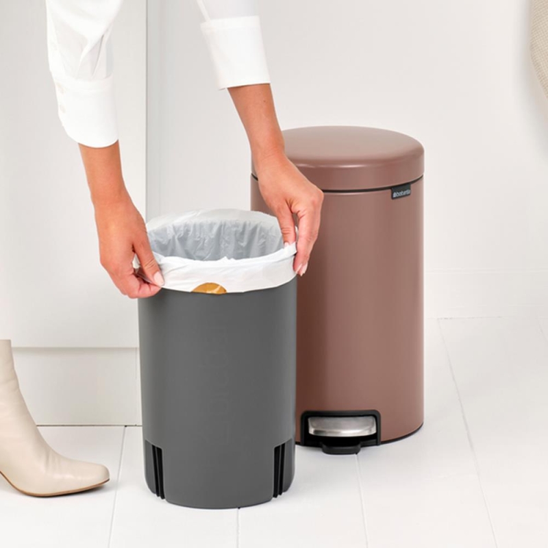 Brabantia Çöp Kutusu 12 litre Newicon Pedallı Satin Taupe 234002 - 20BRA234002