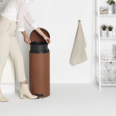 BRABANTIA - Brabantia Çöp Kutusu 30 litre Newicon Pedallı Tarçın Rengi 304569 (1)