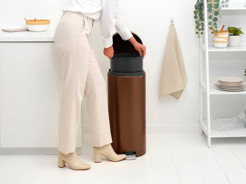 Brabantia Çöp Kutusu 30 litre Newicon Pedallı, Warm Bronze 238789 - 20BRA238789